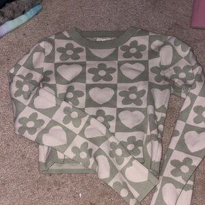 Floral Heart Patterned Sweater - Green and Cream